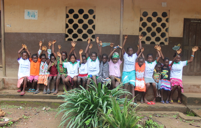 Young girls at a UNFPA-supported Safe Space in Port Loko District ©UNFPASierraLeone/2018/Reid