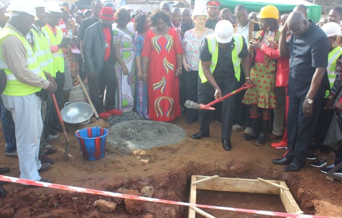 His Excellency, President Dr. Ernest Bai Koroma turning the sod at Rokupa site, Freetown