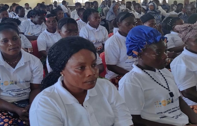 Fistula survivors recognized in a ceremony to celebrate their reintegration into communities